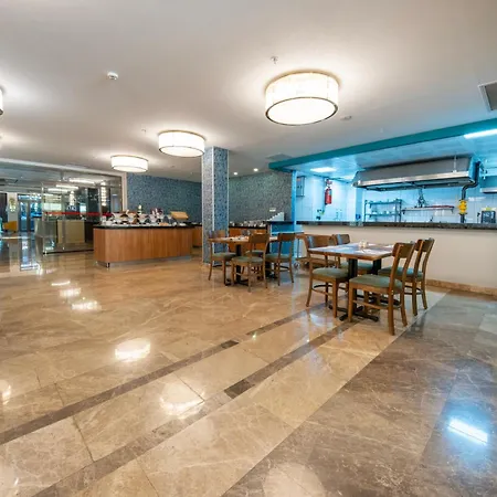 ホテル Baskent Center 4*